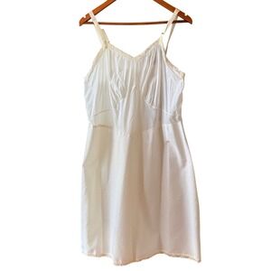 Vintage Dutchmaid Cream Color Full-Slip Women's Size 42